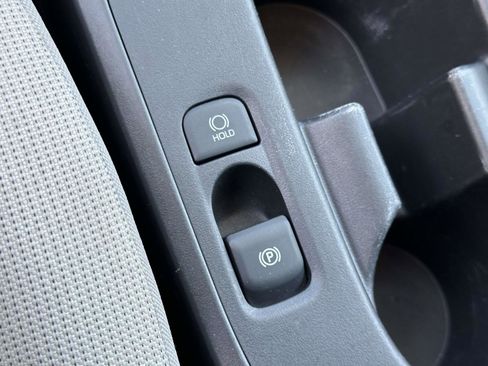 Used 2024 Toyota Corolla LE FWD image 33