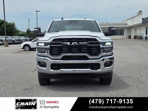 Used 2025 RAM 2500 Big Horn AWD/4WD image 2