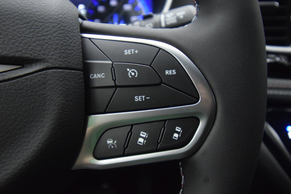 New 2027 Chrysler Pacifica Select FWD image 25