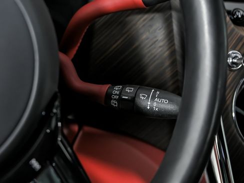 Used 2023 Rolls-Royce Cullinan w/ Leather Finishing Pack image 30