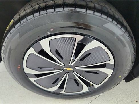 Used 2024 Chevrolet Blazer EV LT image 57