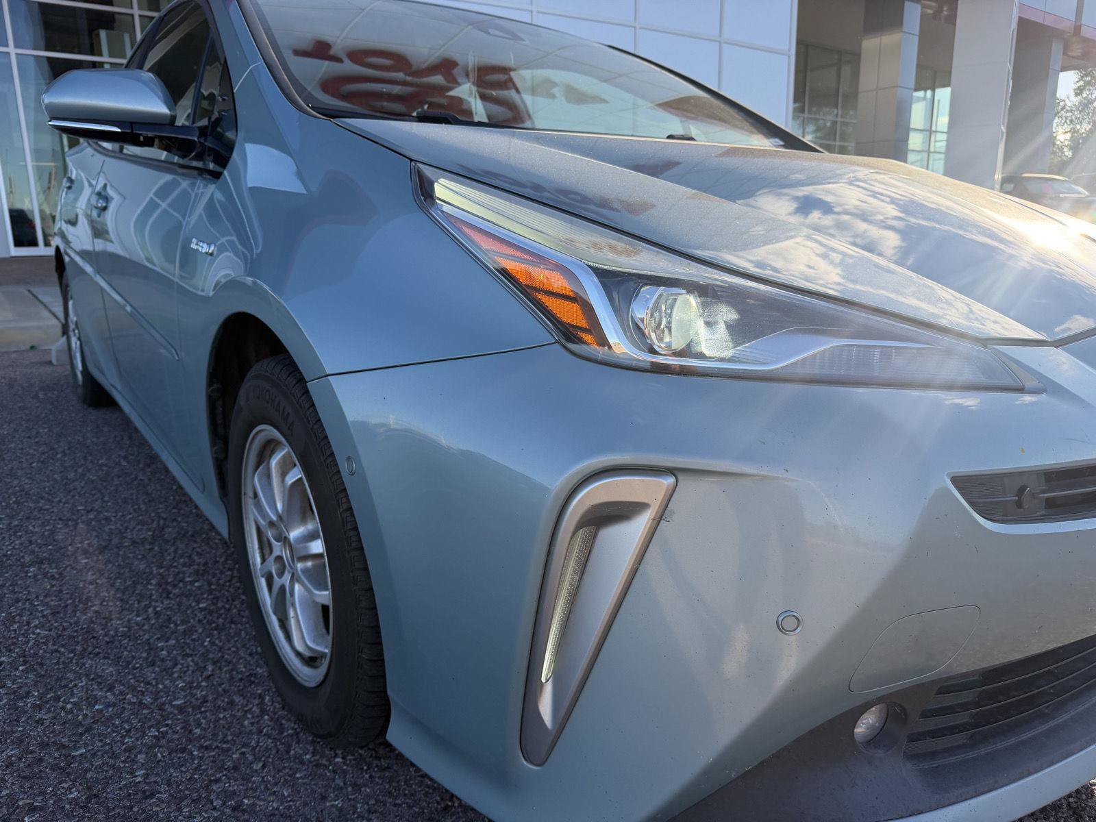 Used 2020 Toyota Prius LE AWD/4WD image 13