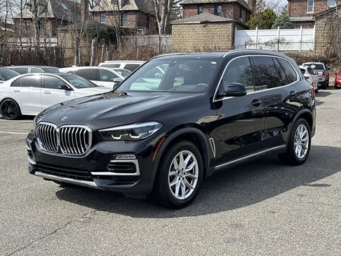 Used 2019 BMW X5 xDrive40i w/ Premium Package 2 image 7