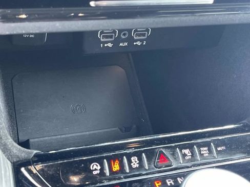 Used 2024 Jeep Wagoneer L Series II RWD image 64