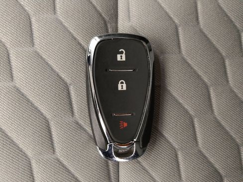 Used 2021 Chevrolet Equinox LS AWD/4WD image 32
