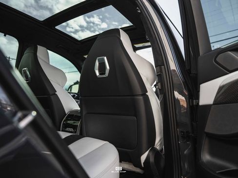 Used 2025 BMW X5 M Competition w/ Executive Package image 32