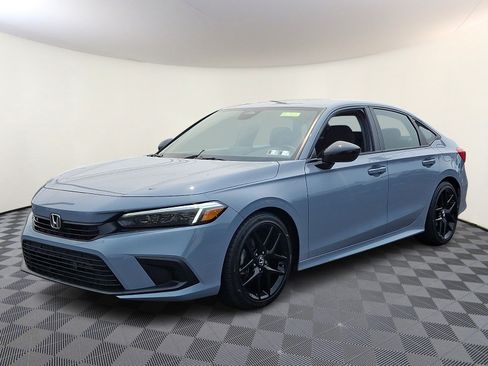 Used 2024 Honda Civic Sport image 3