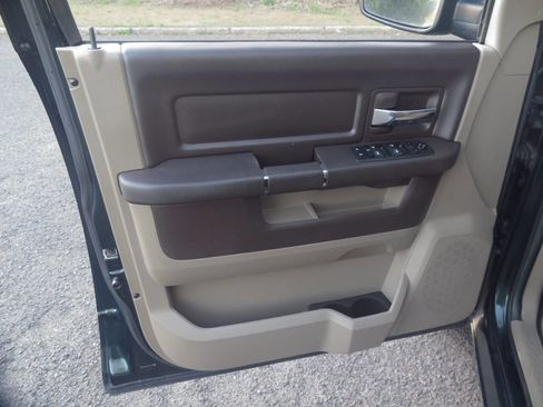 Used 2011 RAM 1500 Classic SLT AWD/4WD image 14