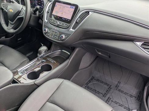 Used 2022 Chevrolet Malibu Premier image 22