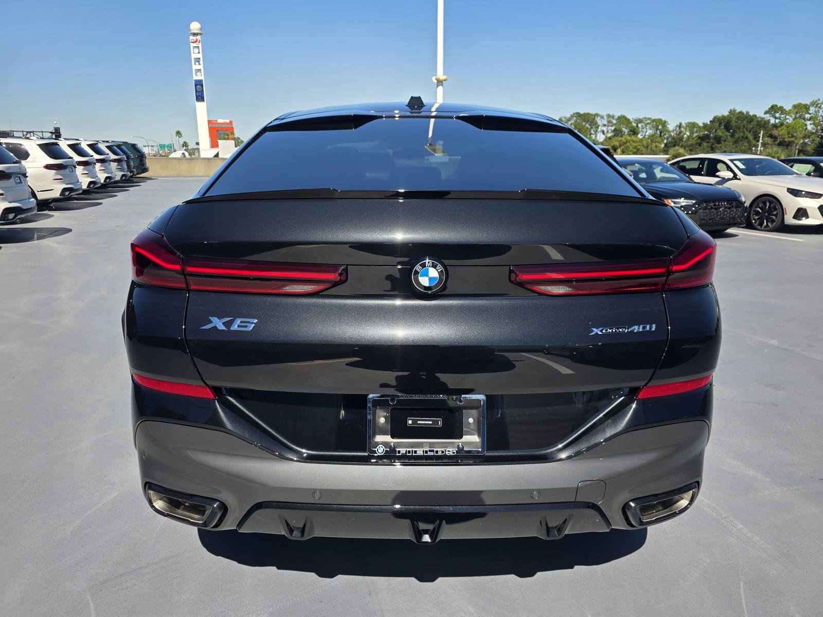 New 2027 BMW X6 xDrive40i w/ Climate Comfort Package AWD/4WD image 4