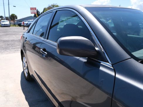 Used 2009 Toyota Camry image 16