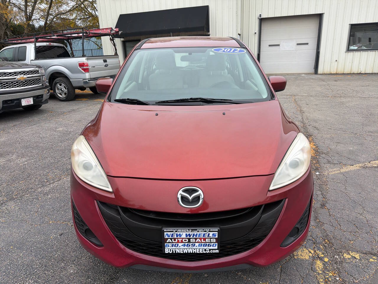 Used 2012 MAZDA MAZDA5 Sport FWD image 2