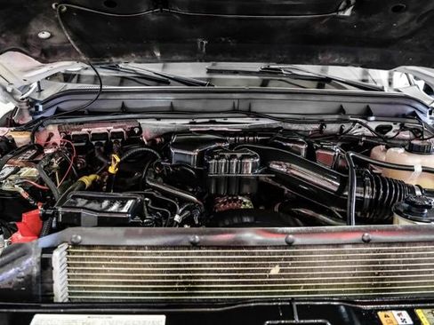 Used 2015 Ford F250 XLT w/ XLT Interior Package image 7