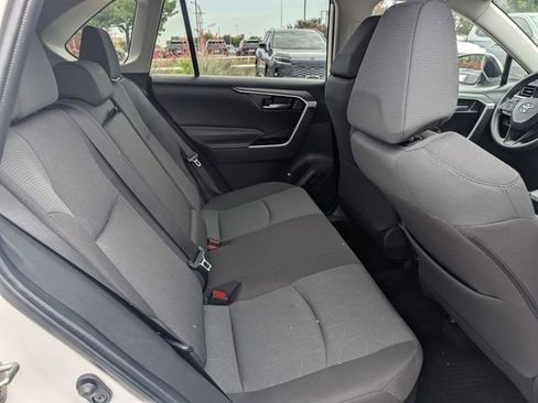 Used 2025 Toyota RAV4 XLE AWD/4WD image 29