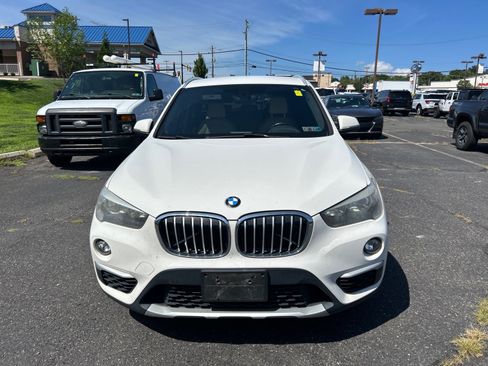 Used 2018 BMW X1 xDrive28i AWD/4WD image 2