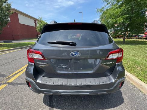 Used 2019 Subaru Outback 2.5i Limited image 5