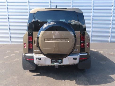 Certified 2023 Land Rover Defender 90 S AWD/4WD image 10