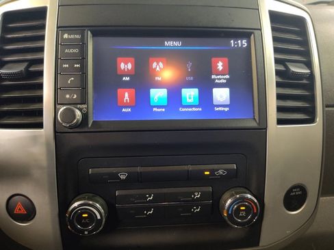 Used 2019 Nissan Frontier SV image 25