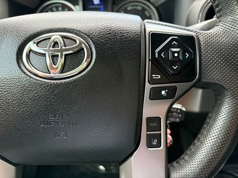 Used 2022 Toyota Tacoma SR5 RWD image 14