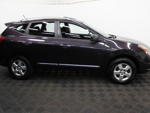 Used 2014 Nissan Rogue S w/ Convenience Package image 4