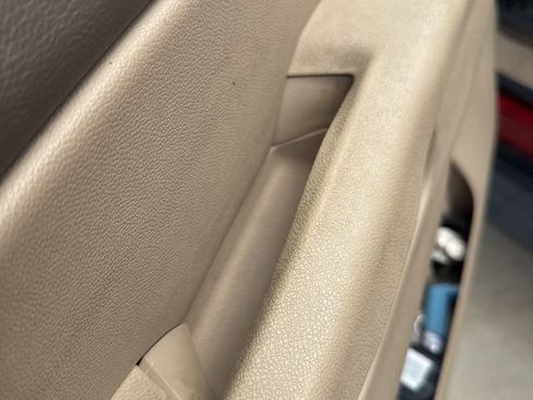 Used 2013 Chevrolet Tahoe LTZ image 31