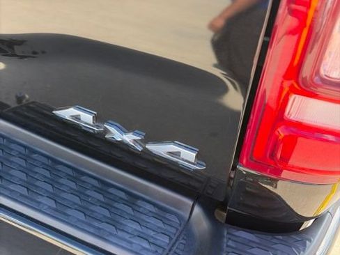 Used 2022 RAM 2500 Laramie AWD/4WD image 11