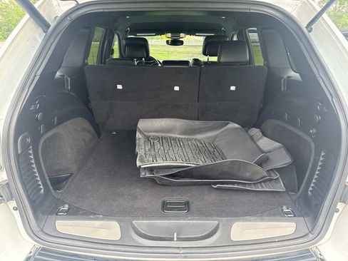 Used 2019 Jeep Grand Cherokee Limited w/ Trailer Tow Group IV RWD image 13