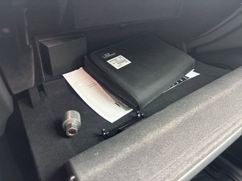 Used 2019 Audi Q8 Premium Plus image 27