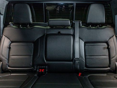 Used 2022 GMC Sierra 2500 Denali w/ Denali Black Diamond Edition image 21