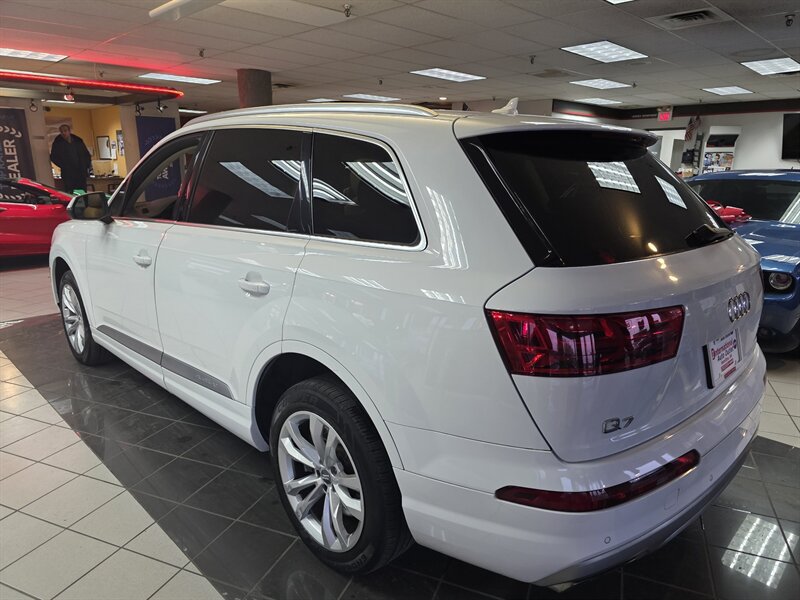 Used 2017 Audi Q7 3.0T Premium Plus w/ Premium Plus Package AWD/4WD image 7