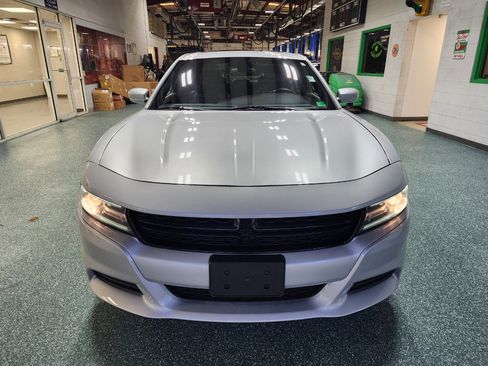 Used 2021 Dodge Charger SXT w/ Leather Interior Group image 3