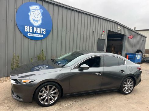 Used 2021 MAZDA MAZDA3 s image 1