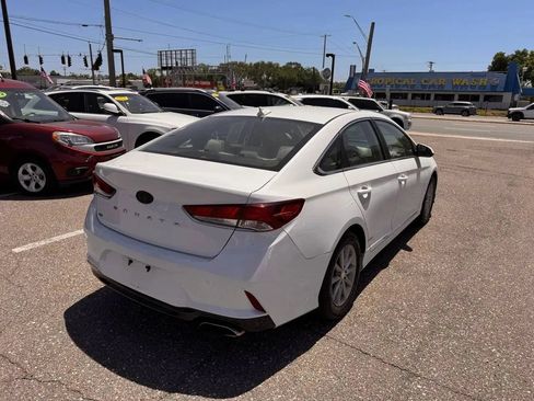 Used 2018 Hyundai Sonata SE w/ Cargo Package FWD image 9