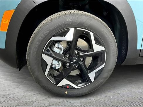 New 2026 Kia Seltos EX image 13