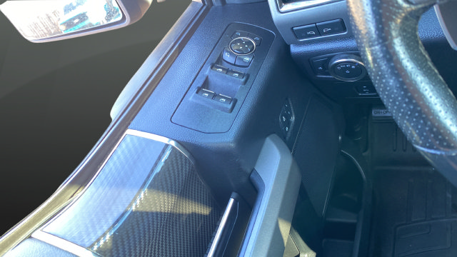 Used 2017 Ford F150 Raptor w/ Equipment Group 802A Luxury AWD/4WD image 22