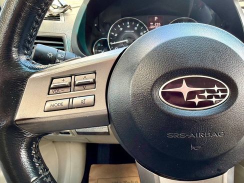Used 2011 Subaru Outback 2.5i Premium AWD/4WD image 55