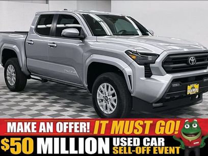 Used 2025 Toyota Tacoma SR5