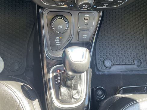Used 2021 Jeep Compass Latitude AWD/4WD image 21