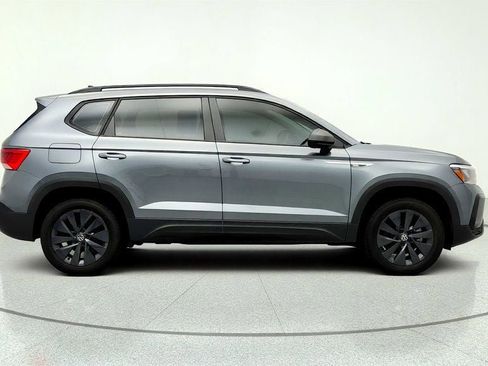 Used 2024 Volkswagen Taos S FWD image 4