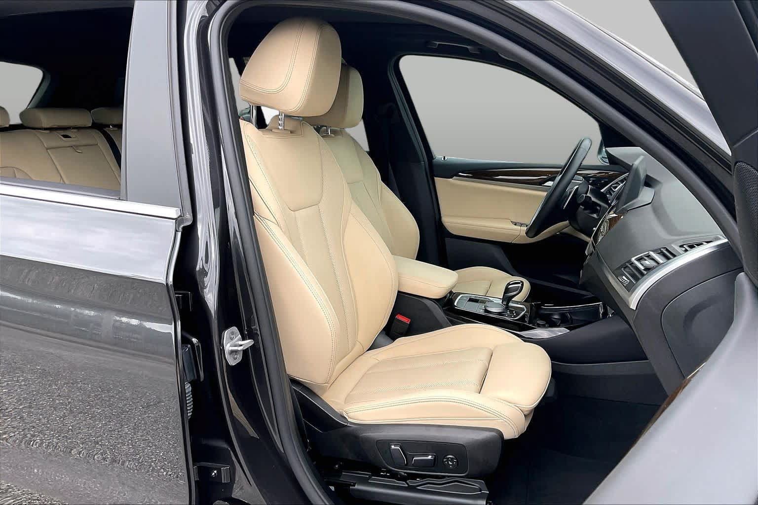 Used 2024 BMW X3 xDrive30i w/ Premium Package AWD/4WD image 8