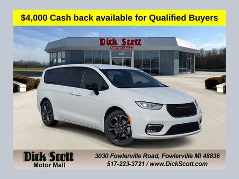 New 2026 Chrysler Pacifica Select image 1