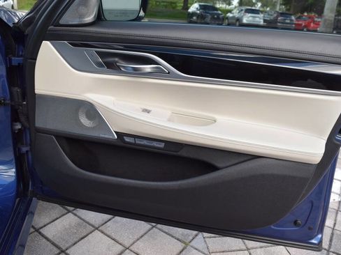 Used 2017 BMW ALPINA B7 xDrive image 77