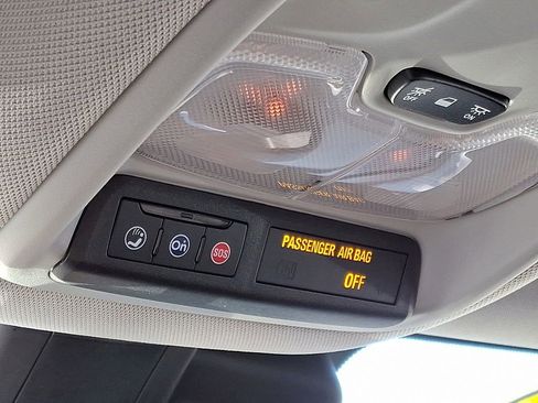 Used 2023 Chevrolet TrailBlazer LT image 27