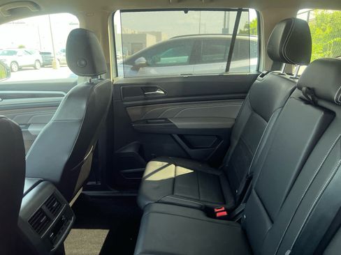 Used 2023 Volkswagen Atlas SE AWD/4WD image 5