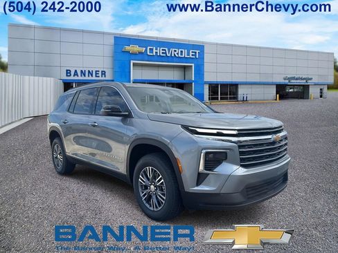 New 2026 Chevrolet Traverse LT image 1