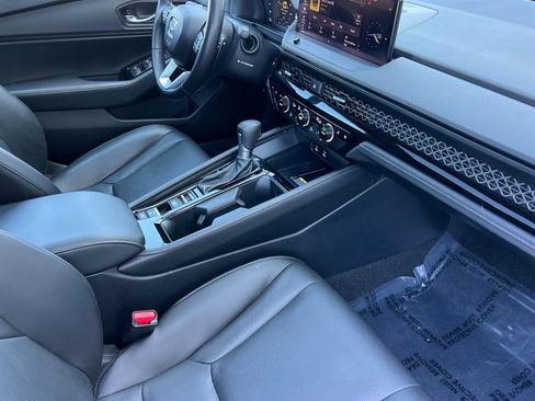 Used 2024 Honda Accord Touring image 32