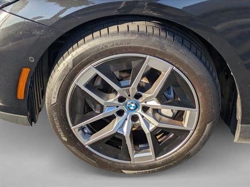 Certified 2024 BMW i5 eDrive40i w/ M Sport Package image 25