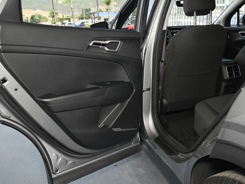 Used 2023 Kia Sportage LX FWD image 34