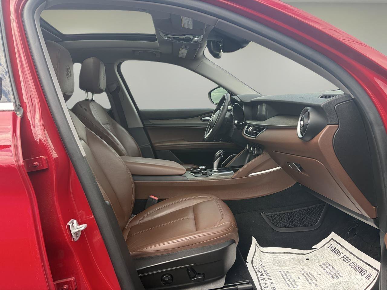 Used 2018 Alfa Romeo Stelvio Ti AWD/4WD image 19