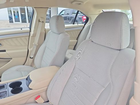 Used 2013 Ford Taurus SE FWD image 12